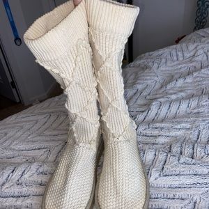 Cream Knit UGG